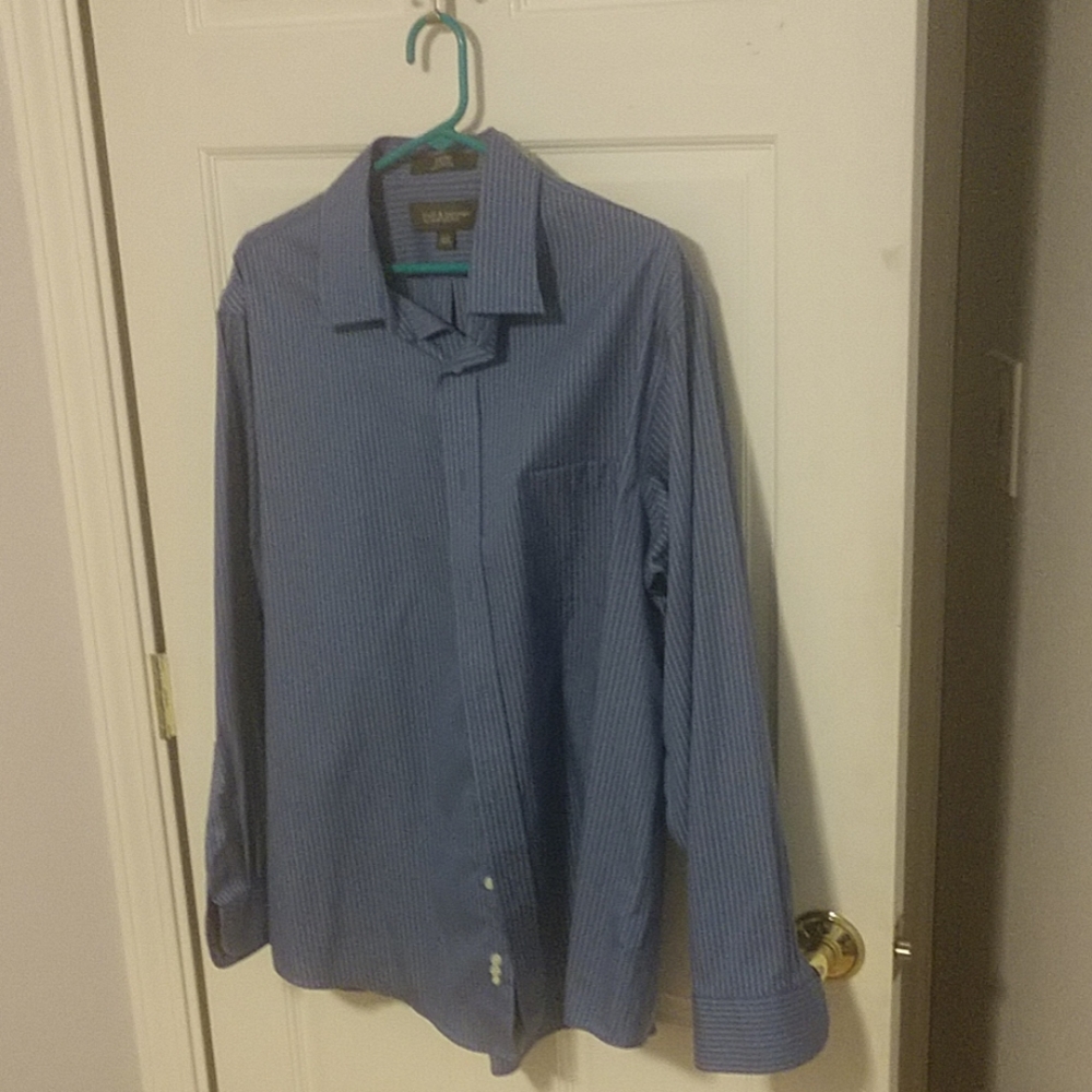 Blue w/white stripes Croft&Barrow long sleeve shrt